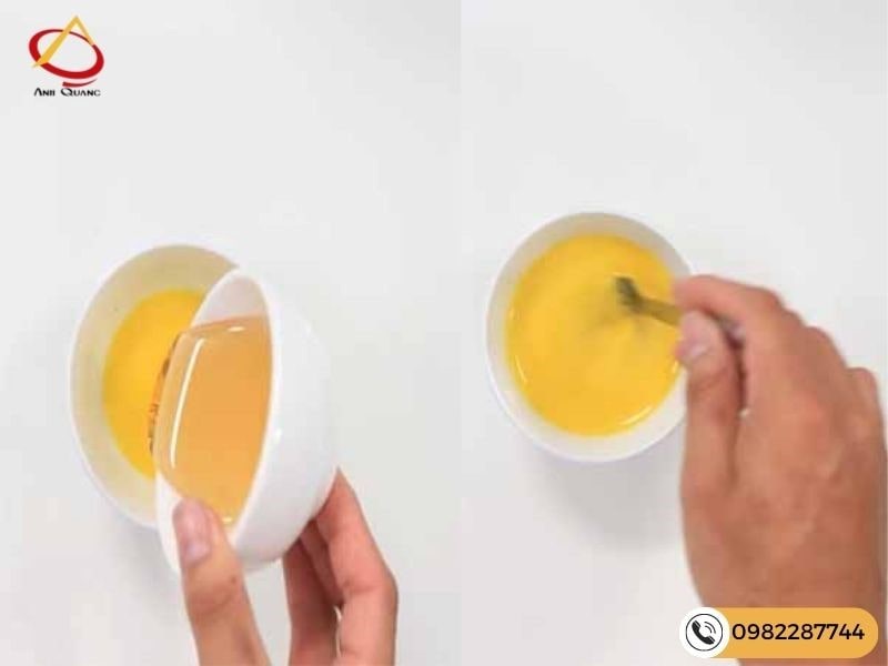 Bước 1 - Trộn hỗn hợp bơ và mật ong